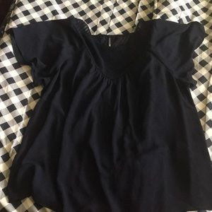 Super CUTE, Flutter Sleeve Top!